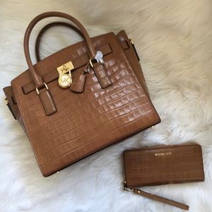 $536 Retail New! Michael Kors satchel and wallet
